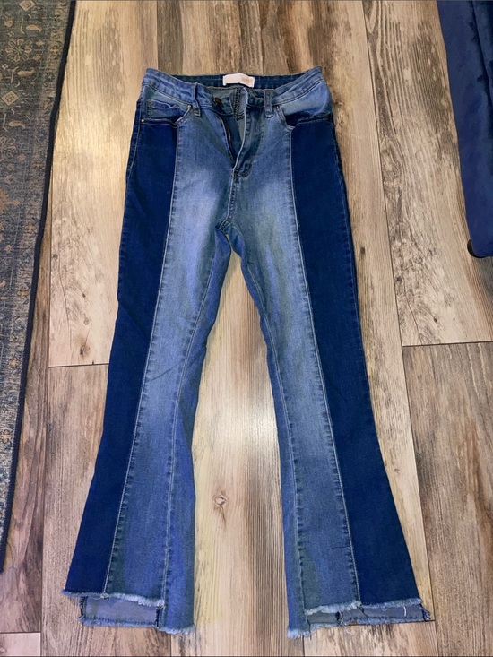 Denim - Color block cropped Flare Jeans